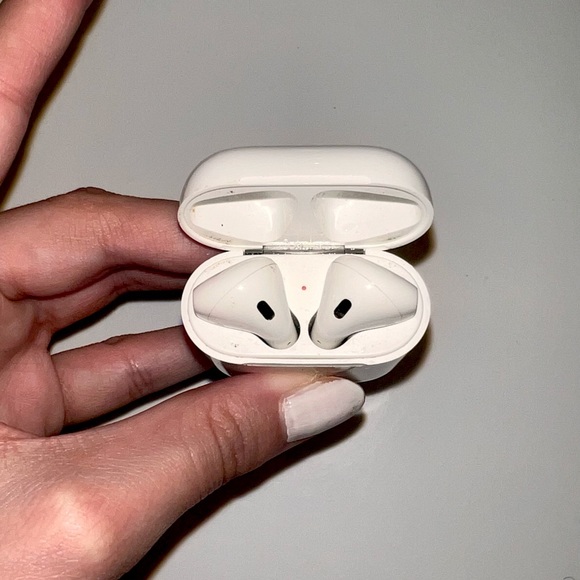 Apple Other - Airpods (2nd Generation)